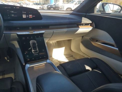 Used 2023 Lucid Air Grand Touring image 30