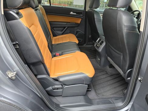 Used 2019 Volkswagen Atlas SEL Premium image 12
