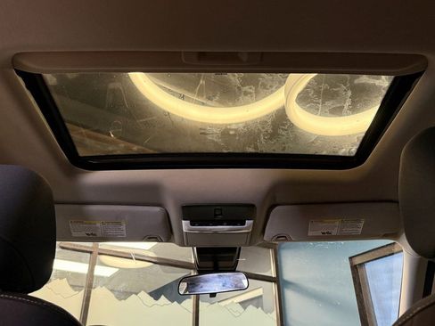 Used 2022 Nissan Altima 2.5 SV w/ SV Premium Package image 24