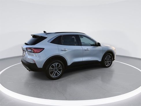 Used 2021 Ford Escape SEL w/ Technology Package image 8