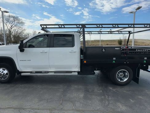Used 2022 Chevrolet Silverado 3500 LT w/ Remote Start Package image 5