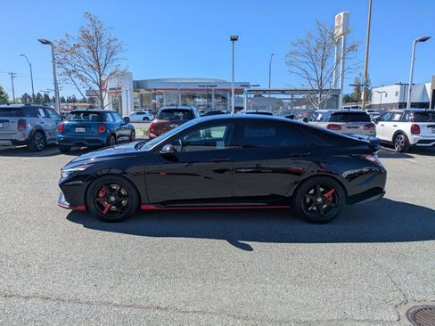 Used 2022 Hyundai Elantra N image 9