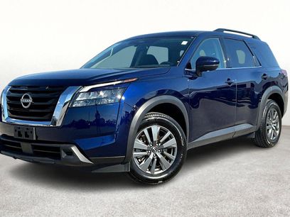 Used 2024 Nissan Pathfinder SV