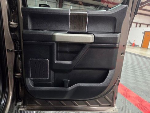 Used 2020 Ford F250 Lariat w/ Lariat Ultimate Package image 39