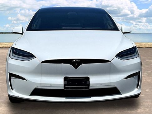 Used 2022 Tesla Model X Plaid AWD/4WD image 2