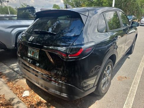 Used 2026 Honda HR-V LX image 2