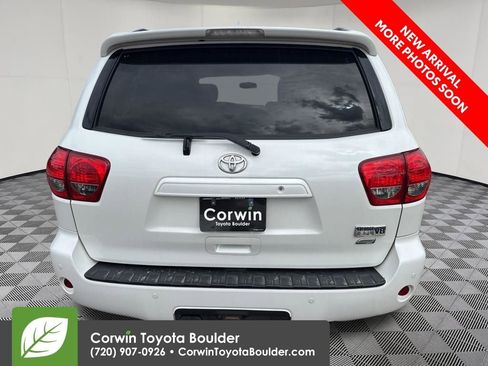 Used 2016 Toyota Sequoia Platinum AWD/4WD image 7