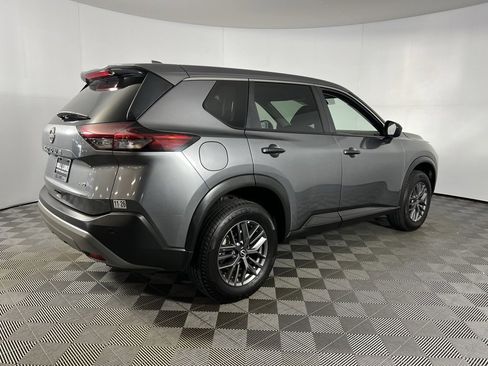 Used 2023 Nissan Rogue S image 6