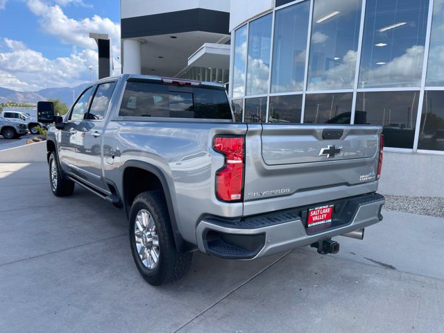 Used 2024 Chevrolet Silverado 3500 High Country w/ High Country Premium Package AWD/4WD image 4