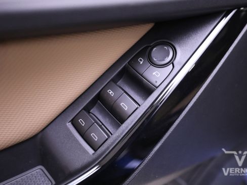 New 2026 Chevrolet Equinox ACTIV w/ Safety and Technology Package image 18