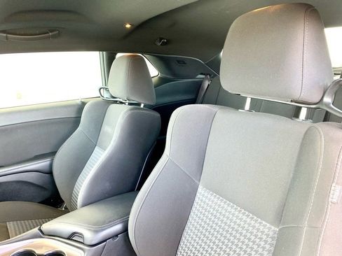 Used 2021 Dodge Challenger GT image 10