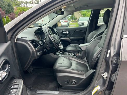 Used 2020 Jeep Cherokee Limited AWD/4WD image 27