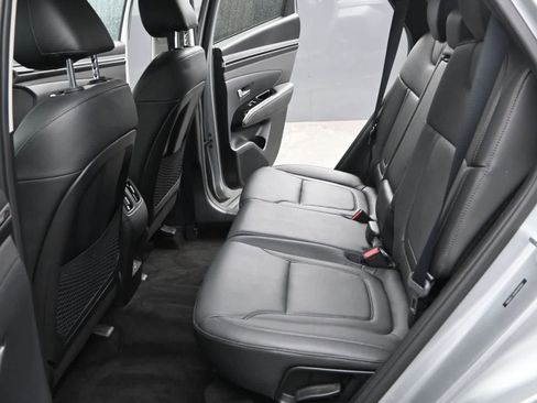 Used 2022 Hyundai Tucson Limited image 14