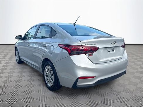 Used 2022 Hyundai Accent SE image 8