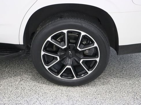 Used 2023 Chevrolet Tahoe RST AWD/4WD image 10