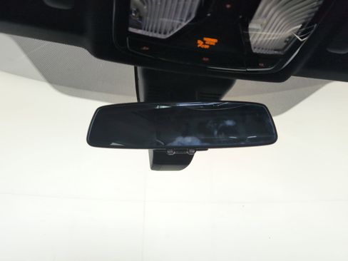Used 2026 BMW 330i Sedan w/ M Sport Package RWD image 16