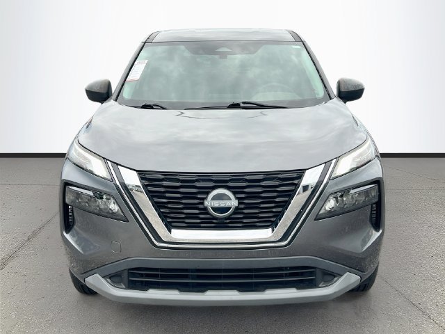 Used 2023 Nissan Rogue S FWD image 2