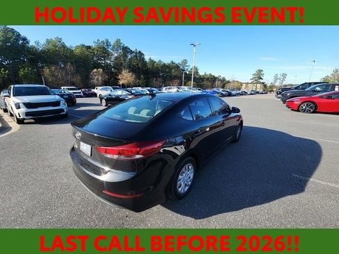 Used 2018 Hyundai Elantra SE w/ SE Connectivity Package 04 image 11