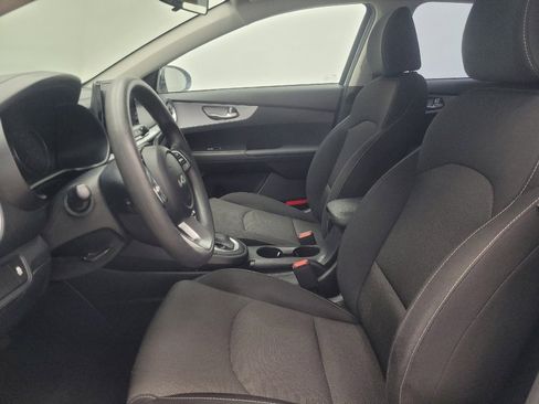 Used 2023 Kia Forte LXS image 17