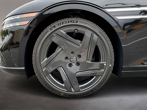 New 2026 Genesis G90 3.5T Prestige image 13