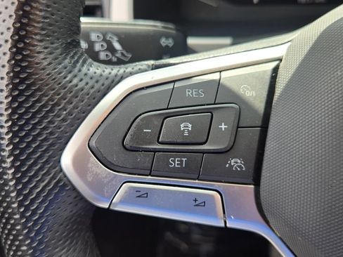 Used 2023 Volkswagen Atlas SEL R-Line AWD/4WD image 26
