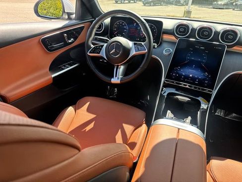 Used 2025 Mercedes-Benz C 300 4MATIC Sedan image 22