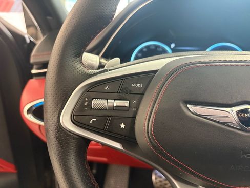 Used 2023 Genesis GV70 2.5T w/ Sport Prestige Package image 19
