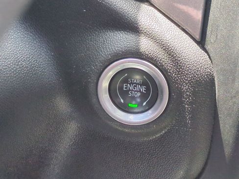 Used 2022 Chevrolet Silverado 1500 W/T RWD image 16