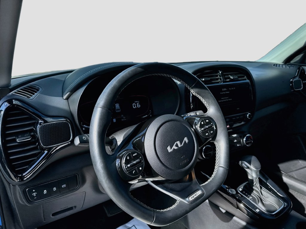 Used 2024 Kia Soul GT-Line FWD image 9