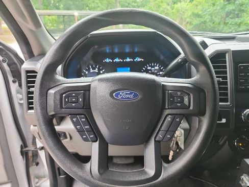 Used 2018 Ford F250 XL w/ Power Equipment Group RWD image 22