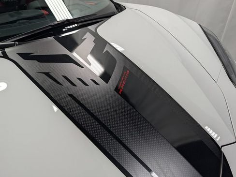 Used 2023 Chevrolet Corvette Stingray Premium Conv w/ Z51 Performance Package RWD image 3