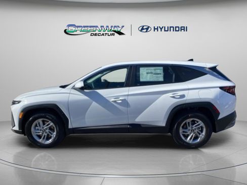New 2026 Hyundai Tucson SE image 7