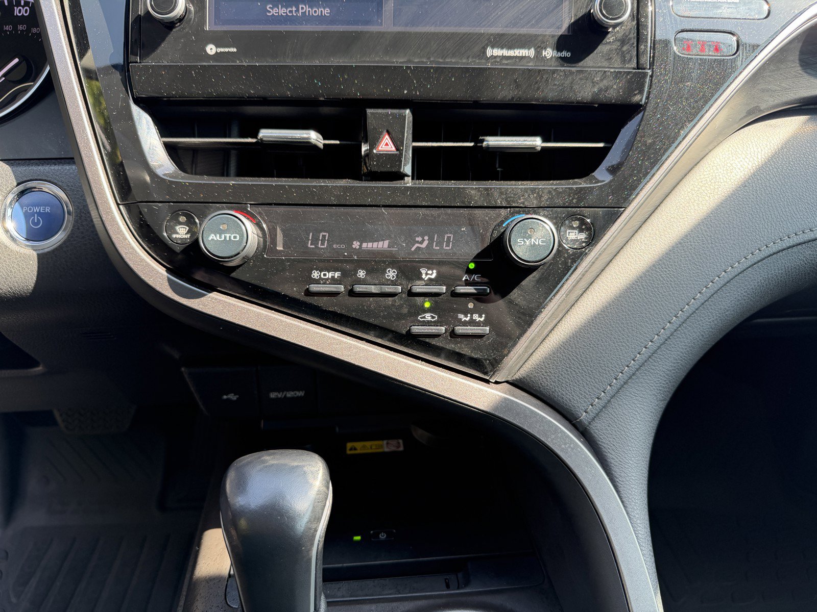 Used 2023 Toyota Camry XLE FWD image 28