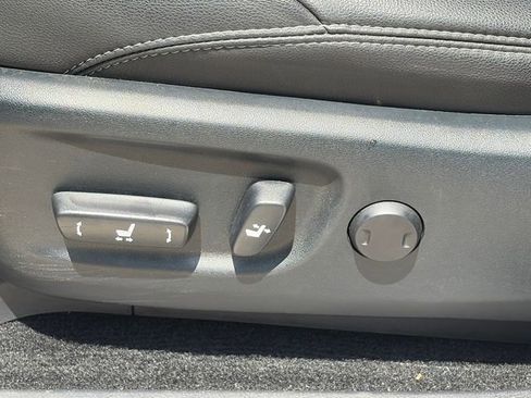 Used 2023 Toyota 4Runner SR5 Premium w/ Moonroof Package RWD image 19