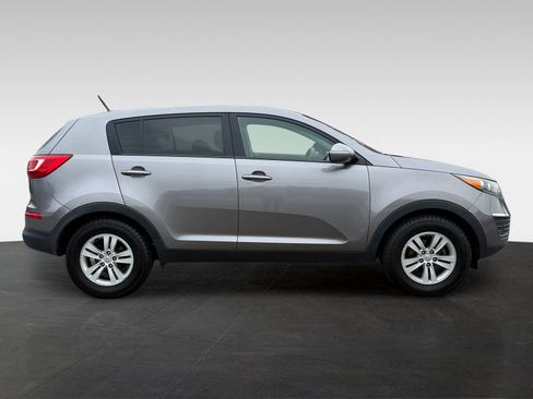 Used 2011 Kia Sportage LX FWD image 4