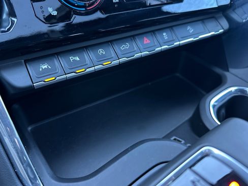 Used 2025 GMC Sierra 1500 Denali image 40