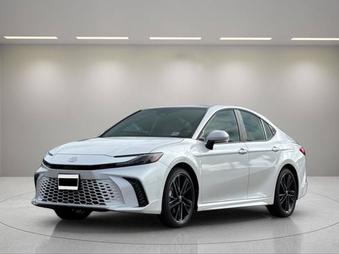 New 2026 Toyota Camry XSE FWD image 31