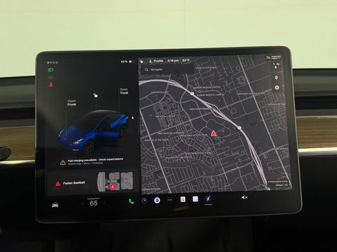 Used 2024 Tesla Model Y Long Range image 13