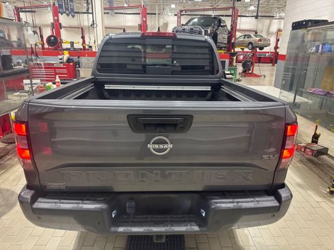 Used 2023 Nissan Frontier SV w/ SV Convenience Package image 41