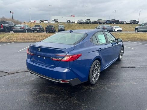 New 2026 Toyota Camry SE image 3