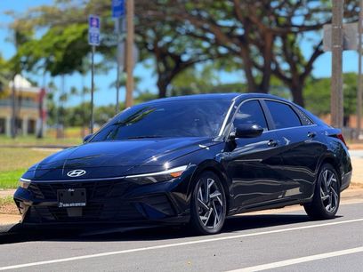 Used 2025 Hyundai Elantra SEL w/ Cargo Package
