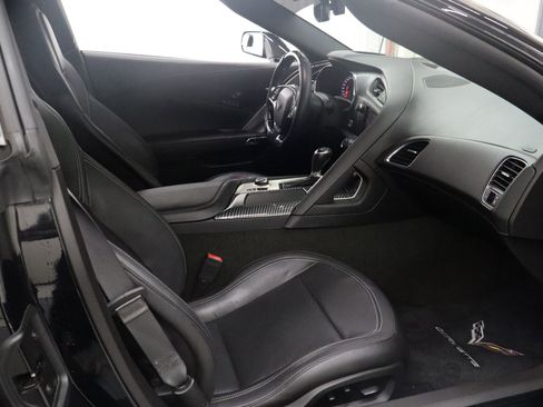 Used 2017 Chevrolet Corvette Stingray Coupe image 28