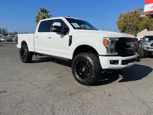 Used 2019 Ford F250 Lariat w/ Lariat Ultimate Package image 26