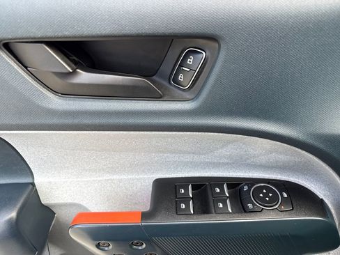 Certified 2023 Ford Maverick XLT image 16