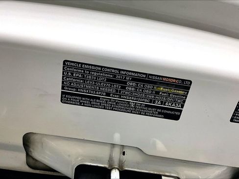 Used 2017 INFINITI QX60 FWD w/ Deluxe Technology Package image 32