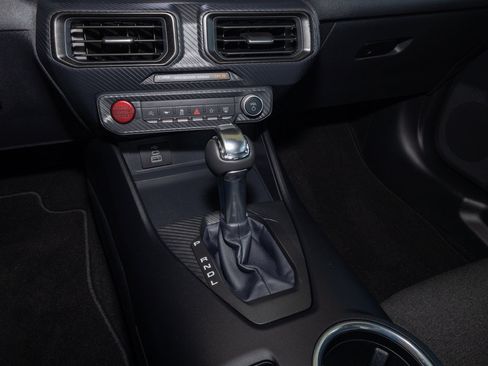 Used 2025 Ford Mustang Coupe RWD image 15
