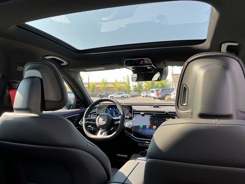 New 2026 Mercedes-Benz E 53 AMG e 4MATIC Sedan image 21