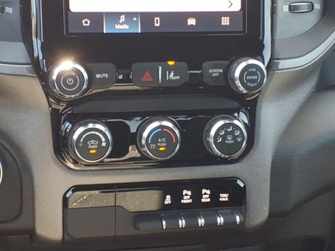Used 2025 RAM 1500 Tradesman w/ Night Edition AWD/4WD image 14
