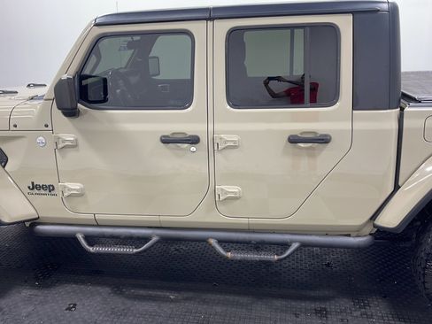 Used 2020 Jeep Gladiator Sport w/ Quick Order Package 24S AWD/4WD image 14