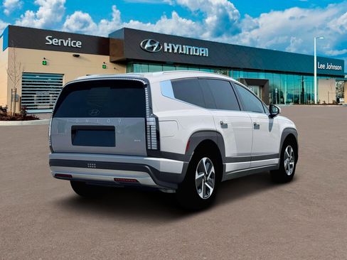 New 2026 Hyundai Ioniq 9 SE image 7